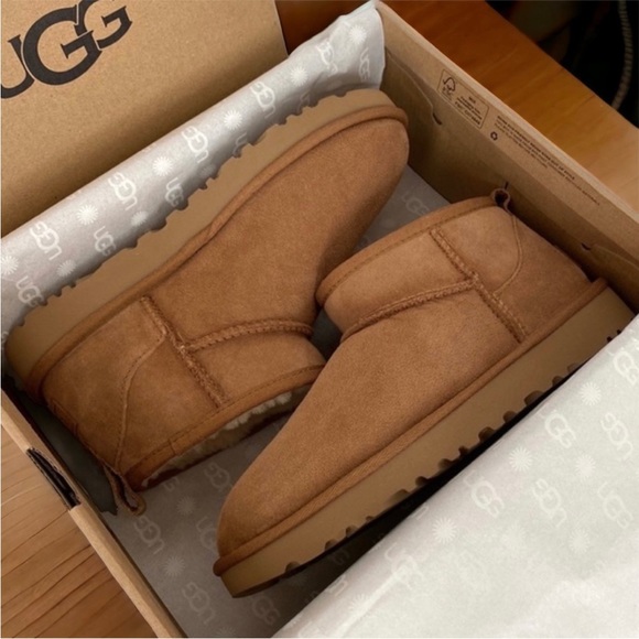 Ugg Classic Ultra Mini Boots Chestnut - Picture 2 of 14